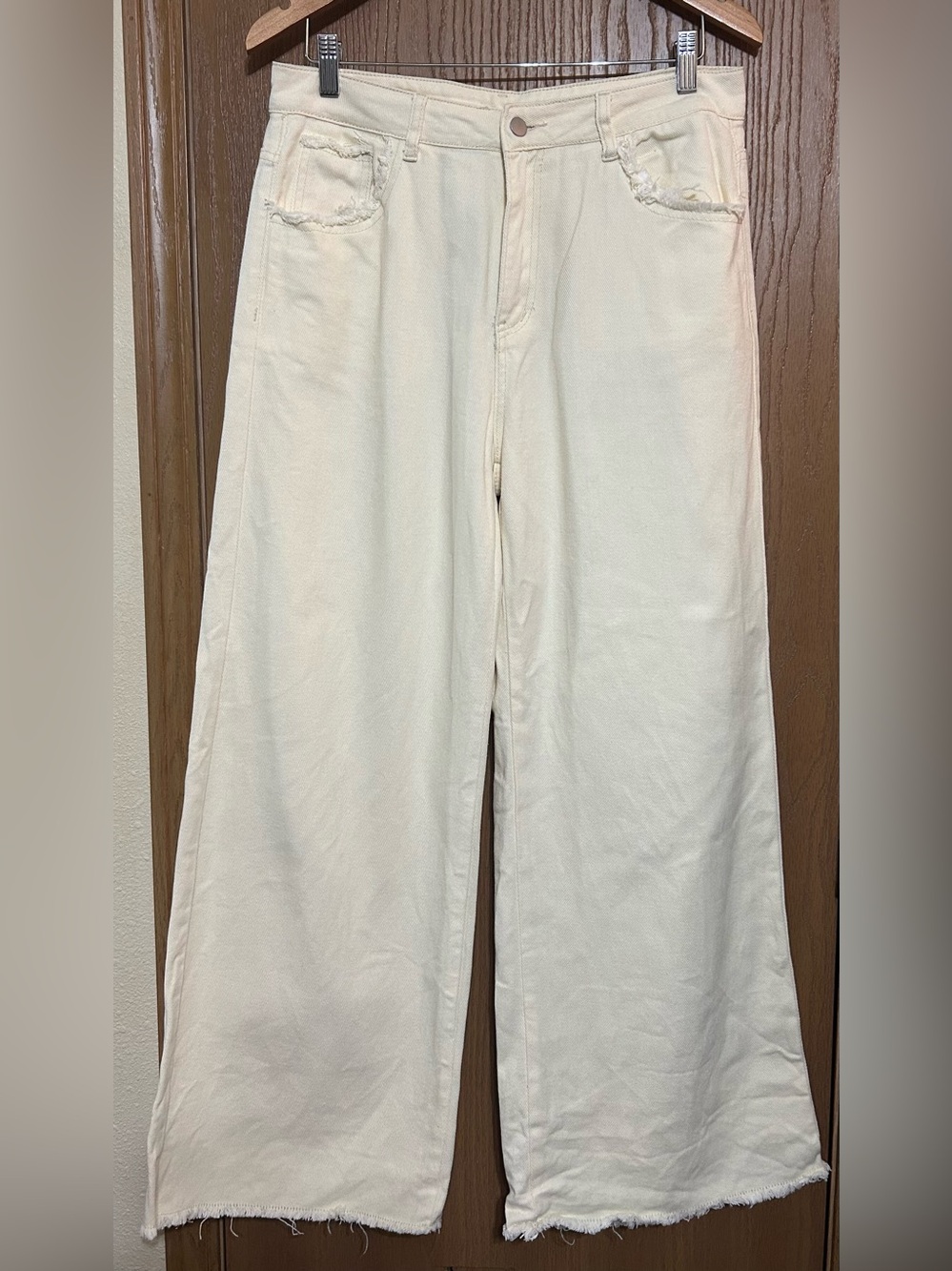 Dazy Wide-Leg Jeans